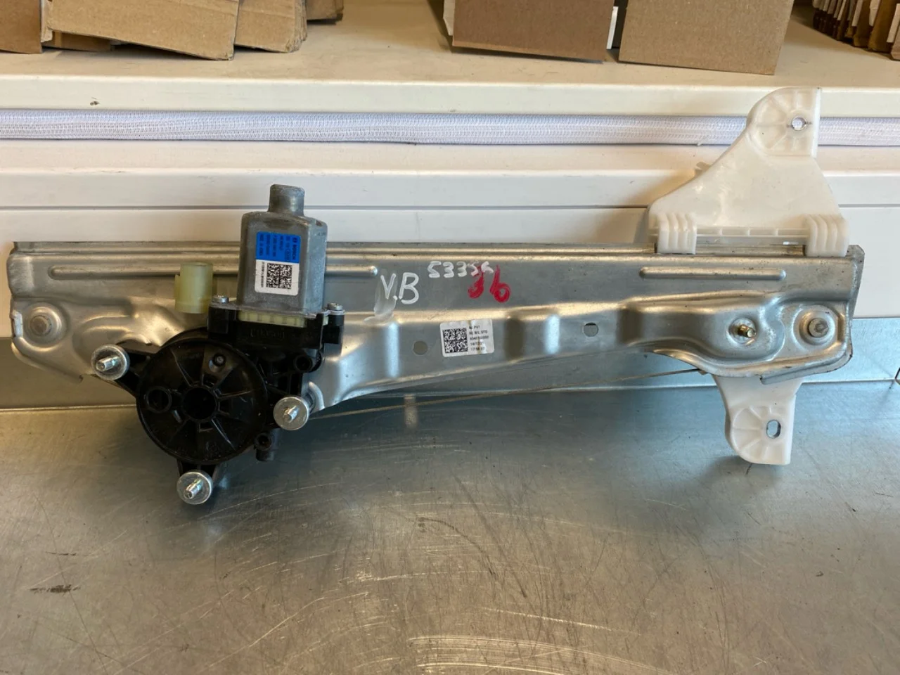 Hyundai IONIQ 5 NE 2022- Electric window regulator, complete