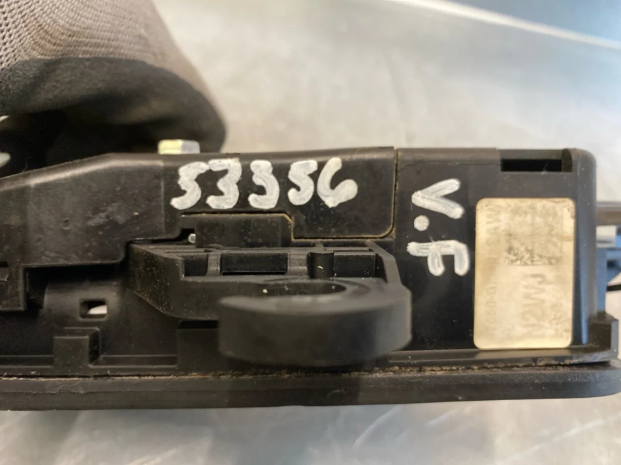 Hyundai IONIQ 5 NE 2022- Left exterior door handle view 3