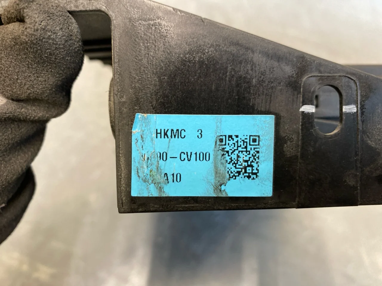 Kia EV6 2022- Difuzor sunet motor vedere 4