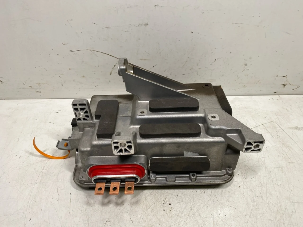 Kia EV6 2022- Invertor, 12-220V
