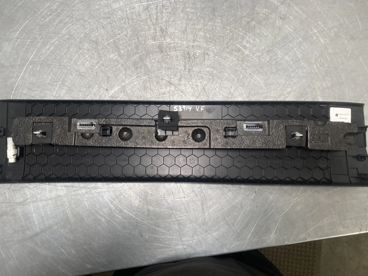 Nio ES8 23-24 Trim molding, other view 2