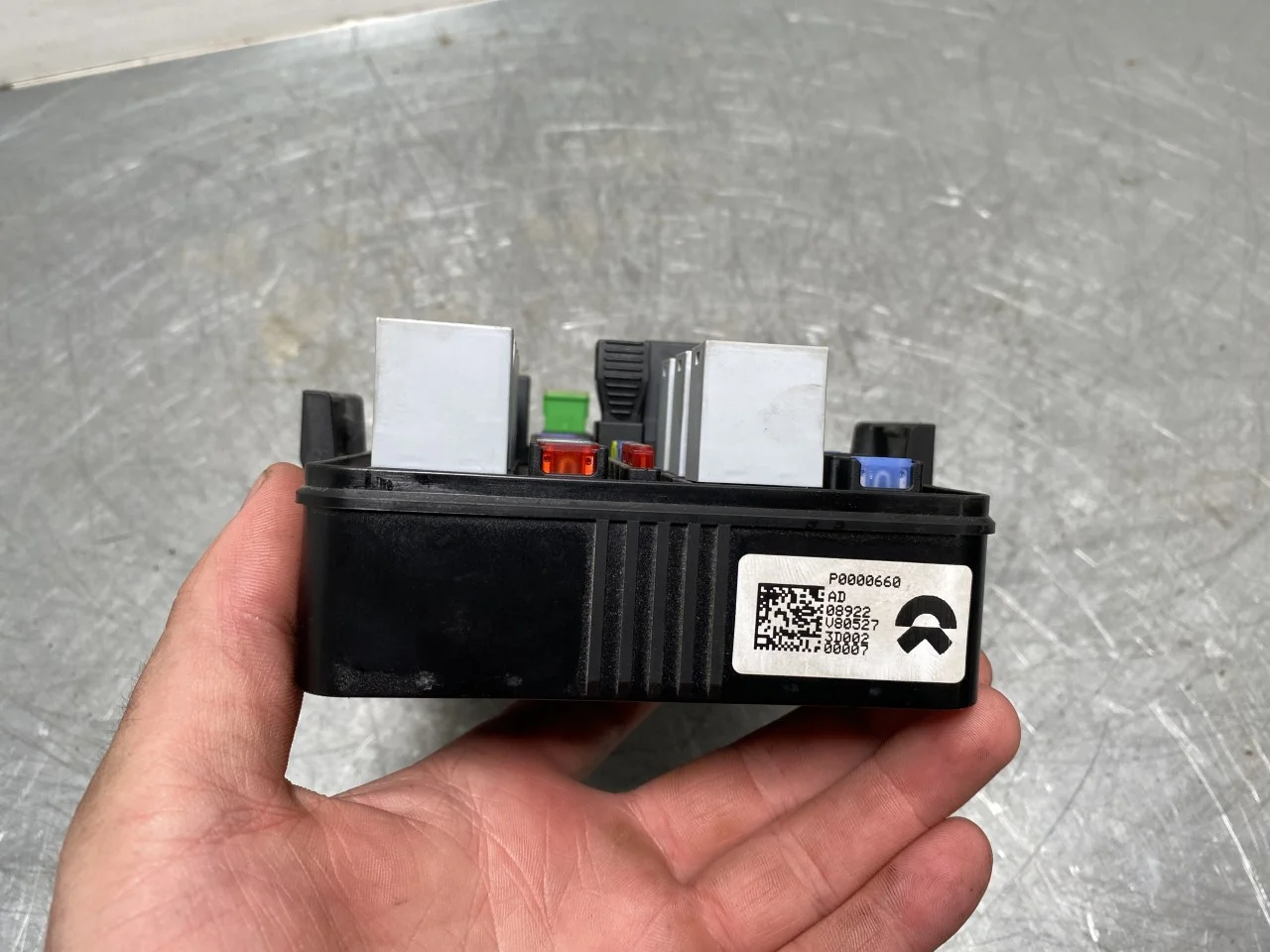 Nio ES8 23-24 Biztosítékdoboz / elektromos központ nézet 3
