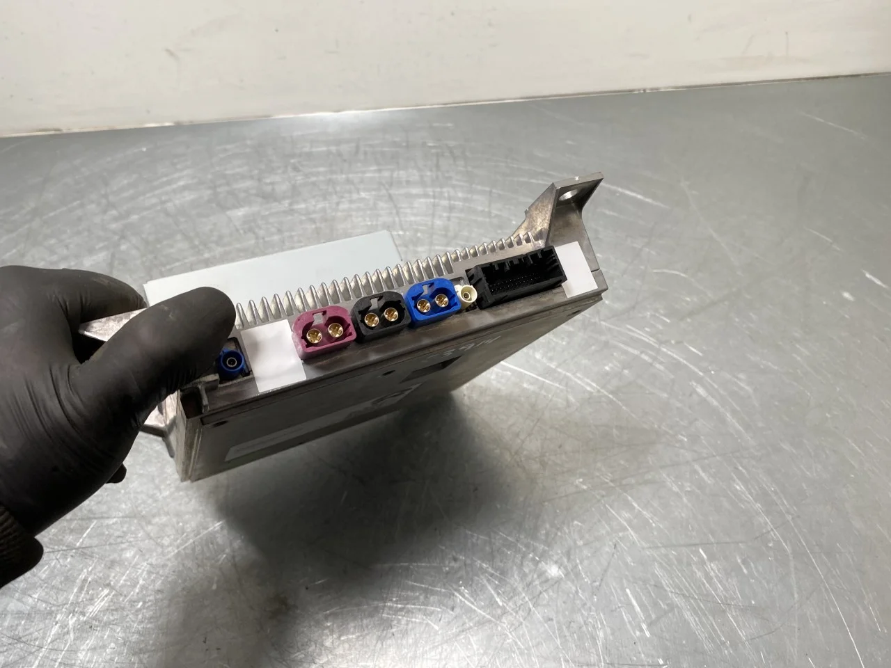 Nio ES8 23-24 Radio / hi-fi, other view 2