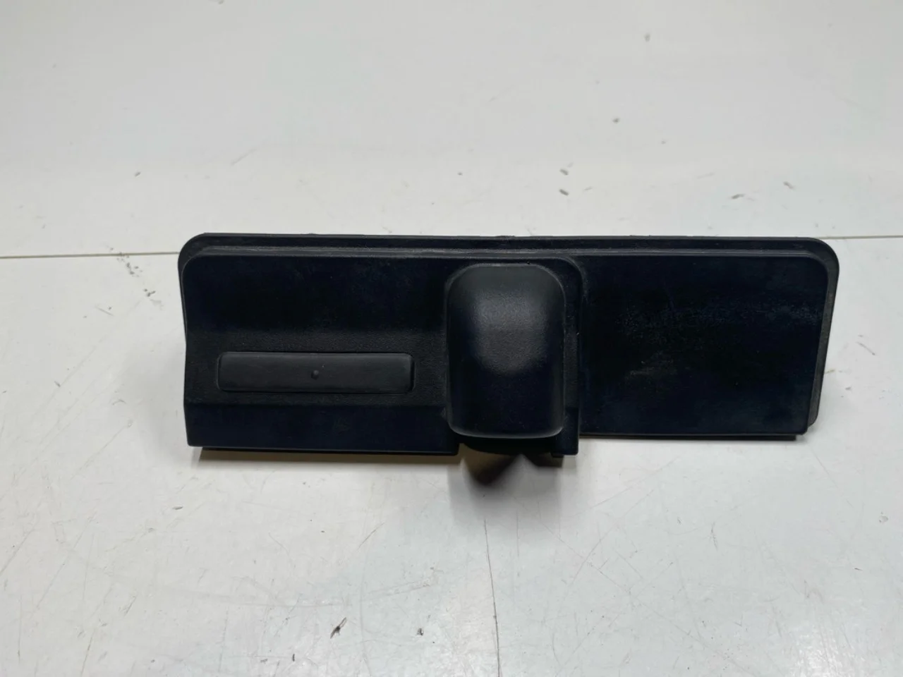 Tailgate exterior handle