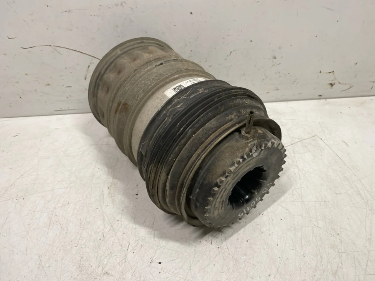 Hongqi E-HS9 2022- Air spring bellows / air cushion, level control view 2
