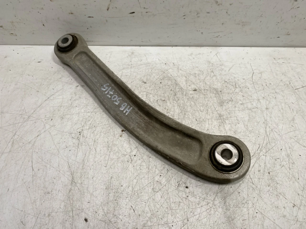 Hongqi E-HS9 2022- Control arm, rear right view 2