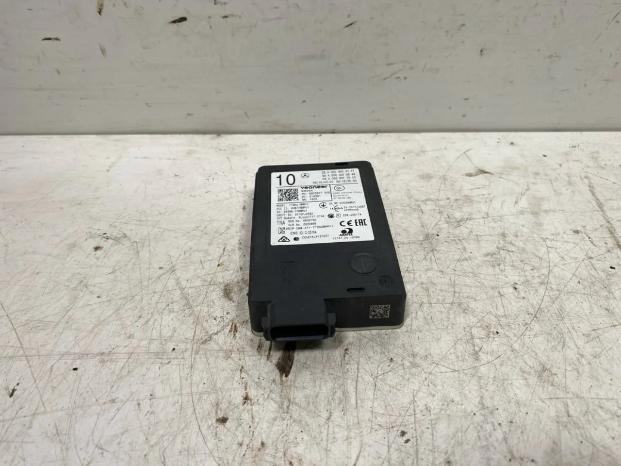 Mercedes EQA H243 2021- Aktív ütközésvédelem érzékelő