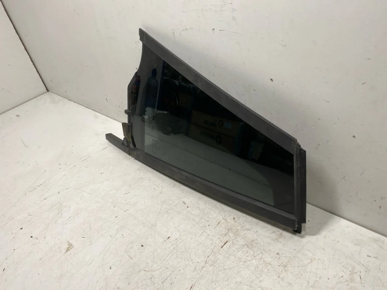 Mercedes EQA H243 2021- Door glass, 4-door, rear right view 2
