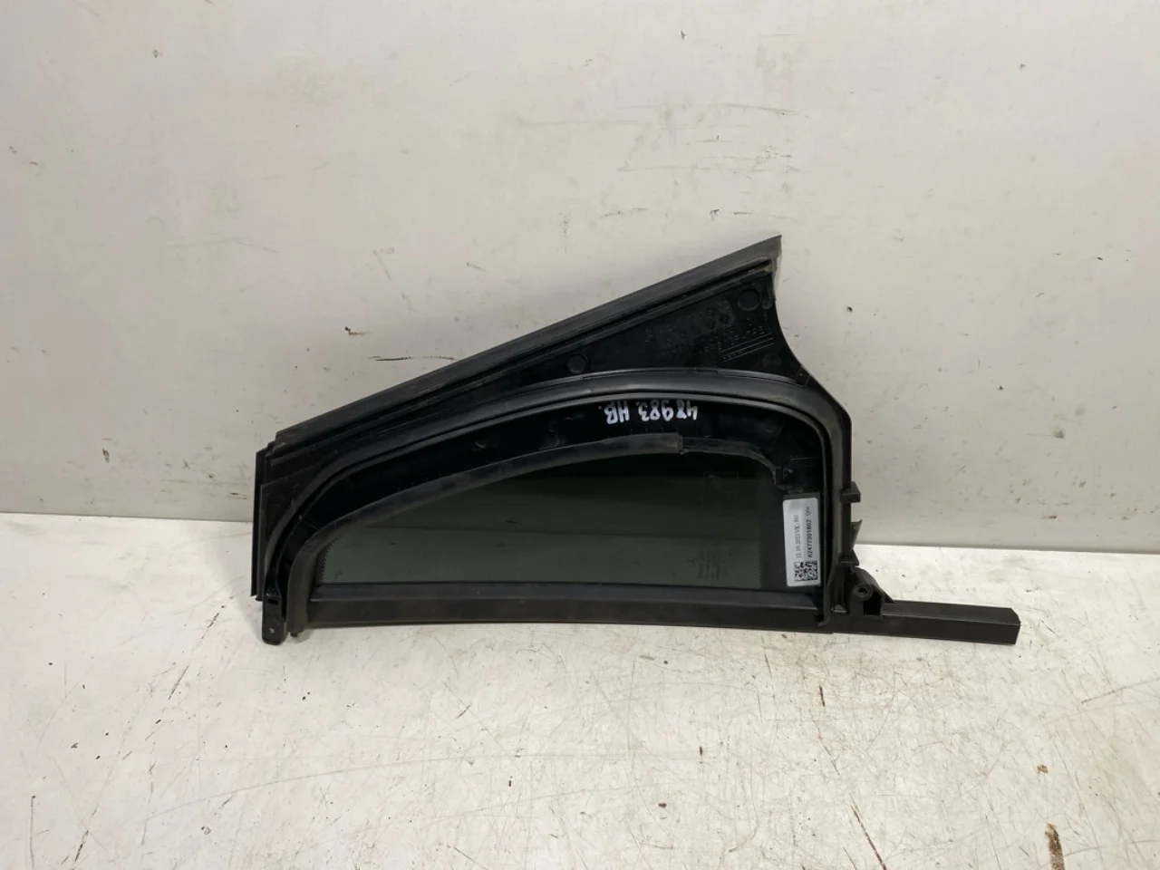 Mercedes EQA H243 2021- Door glass, 4-door, rear right view 4