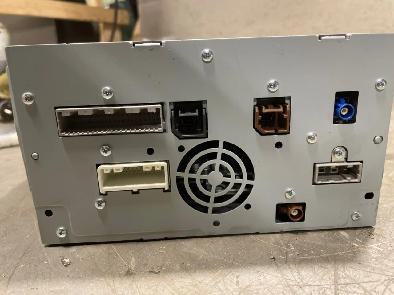 Nissan LEAF 2011-17 Radio view 3