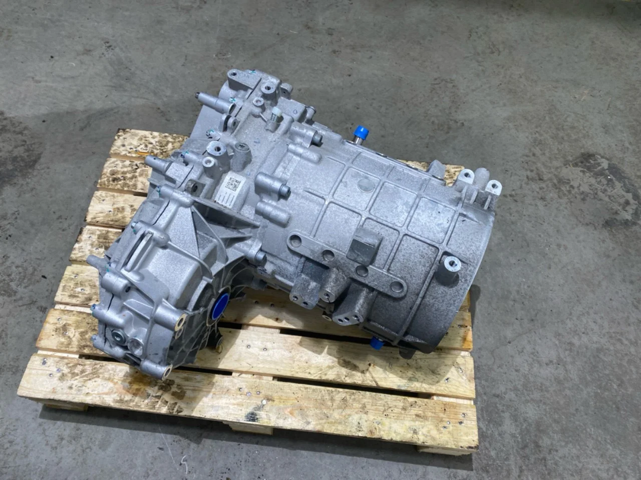 Nio ES8 23-24 Elektromos motor, hátsó nézet 3