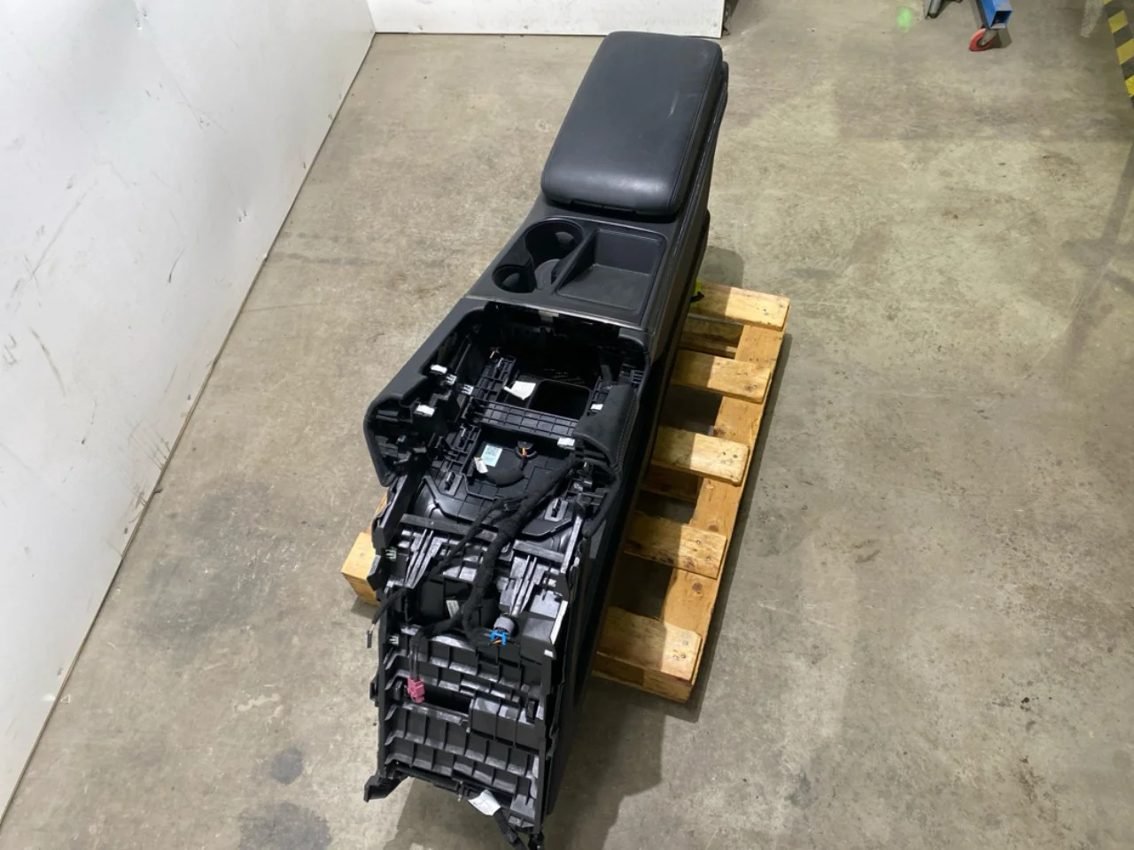 Nio ES8 23-24 Kartámasz