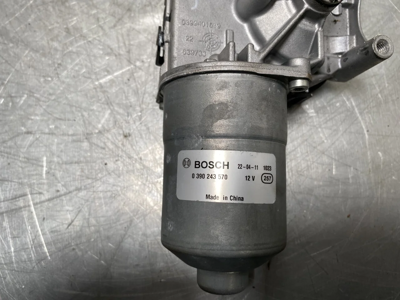 Nio ES8 23-24 Ablaktörlő motor, szélvédő nézet 2