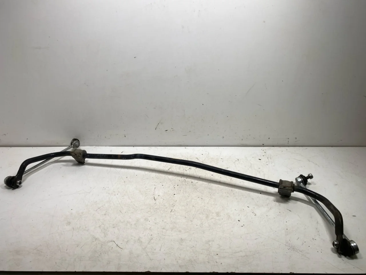 Volkswagen UP!, E-UP! Front stabilizer bar view 2