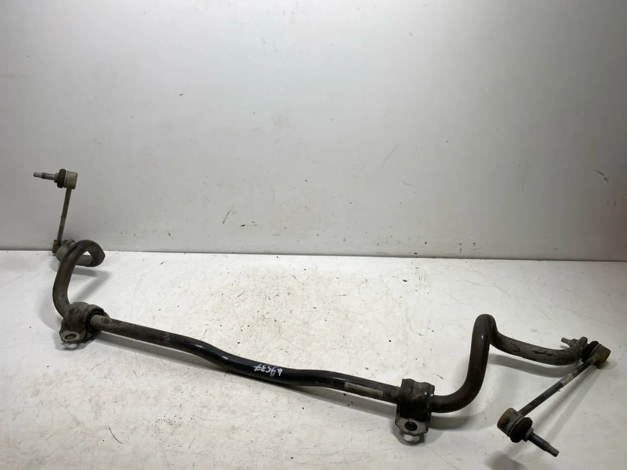 Hyundai KONA / ELECTRIC 2018-23 Front stabilizer bar view 2