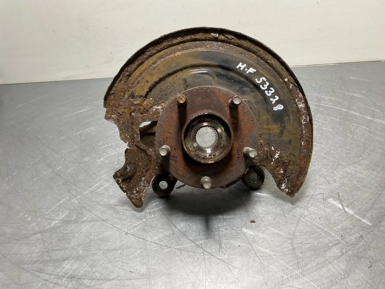 Nissan LEAF 2011-17 Front right steering knuckle
