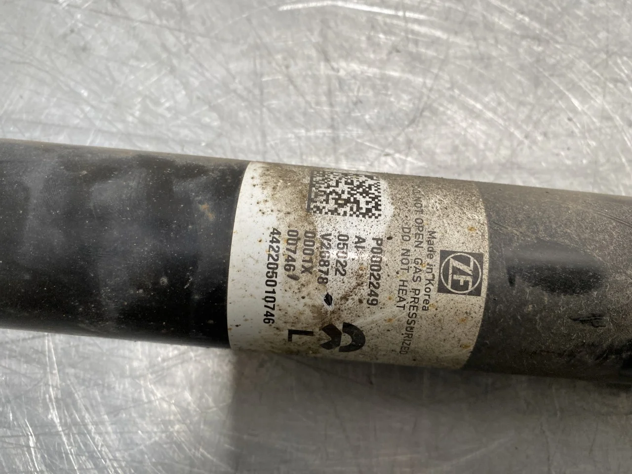 Nio ES8 23-24 Shock absorber, rear view 3