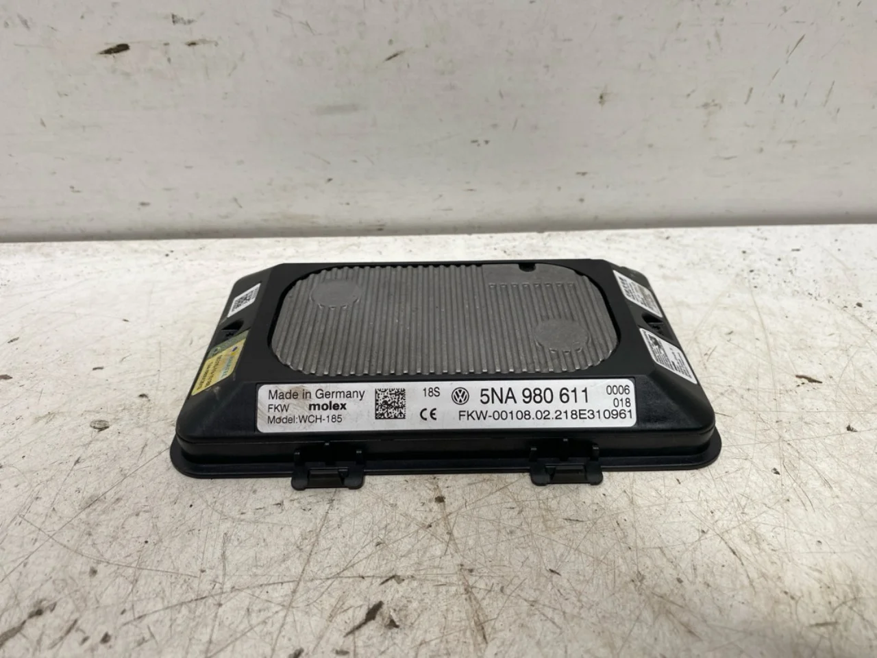 Skoda ENYAQ IV 2021- Antennaerősítő