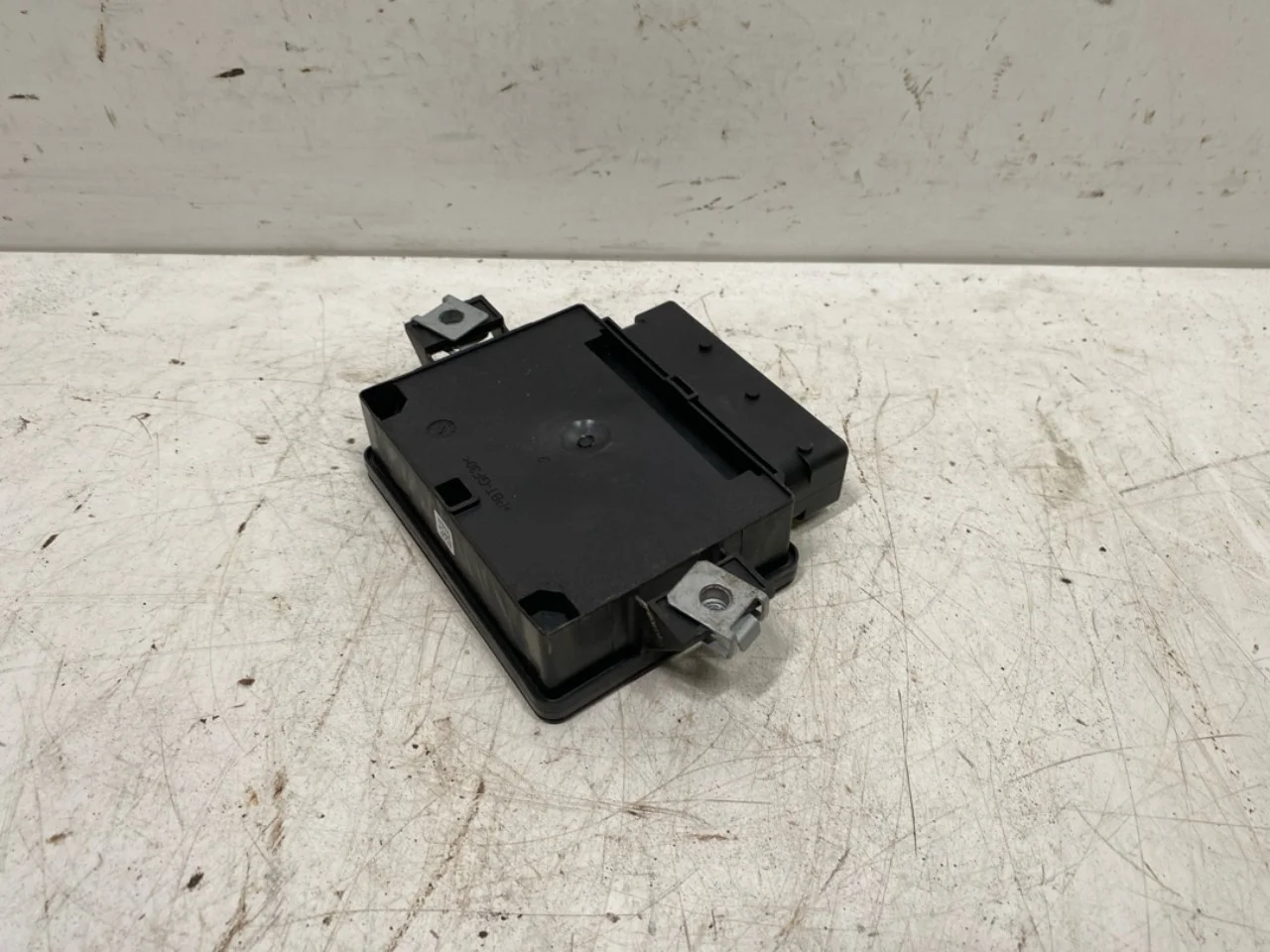 Mercedes B 180-200 W246/W242 2012-19 Control unit, electric parking brake (EPB) view 3