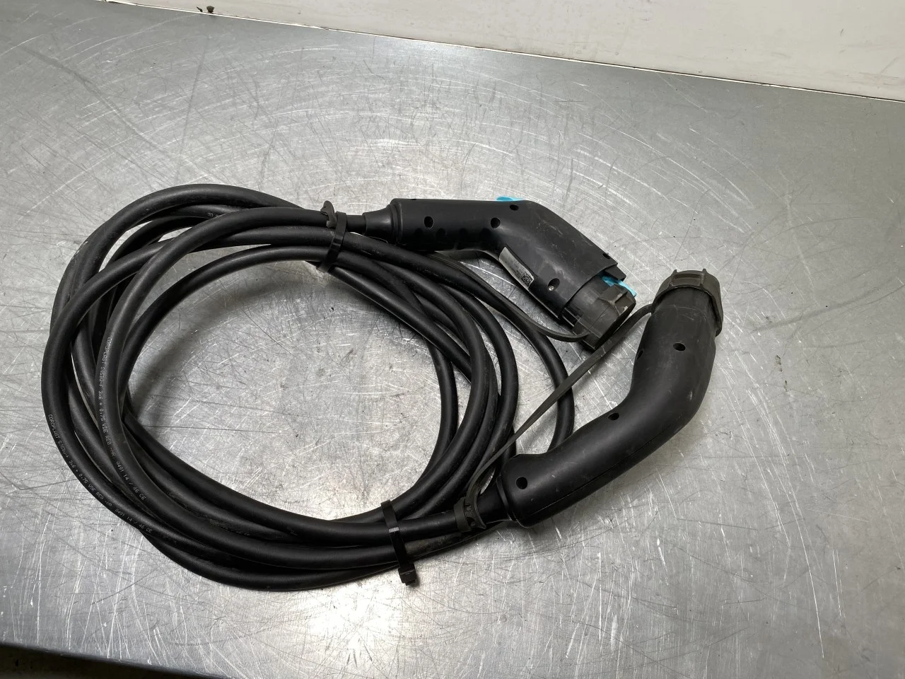 Nissan LEAF 2011-17 Battery charger