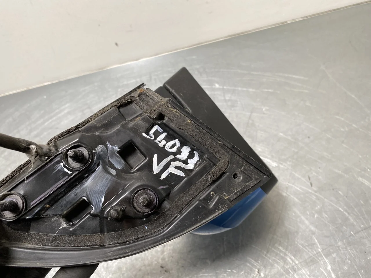 Nissan LEAF 2011-17 Left power mirror view 3