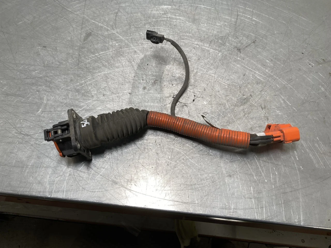 Nissan LEAF 2011-17 Charging port cover, electric / hybrid