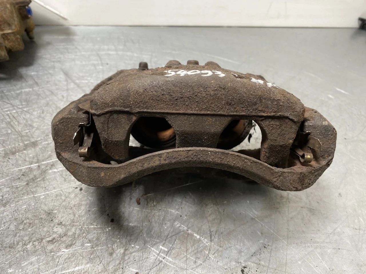 Nissan LEAF 2011-17 Front right brake caliper view 2