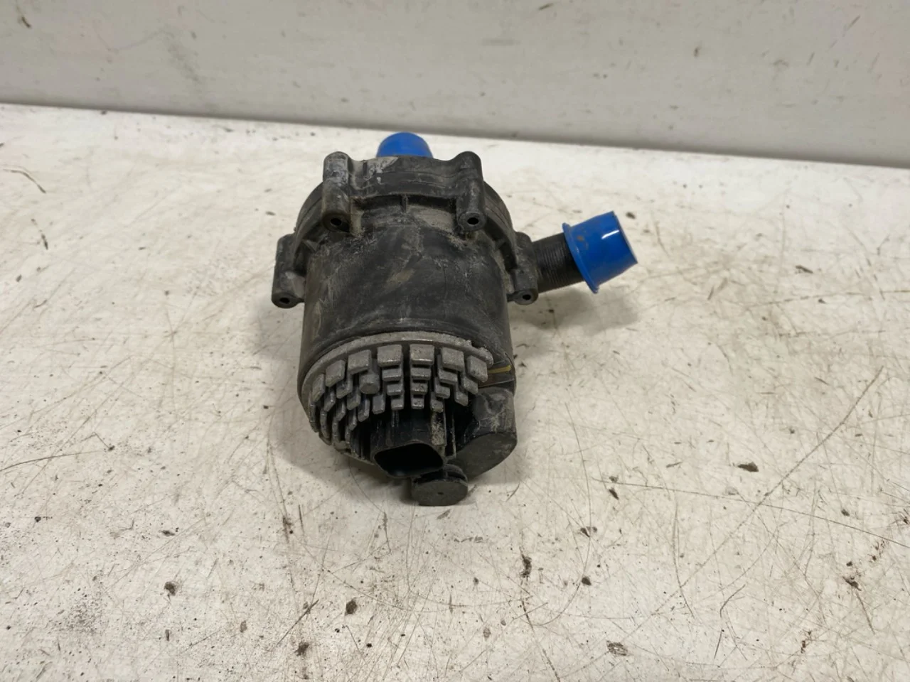 Mercedes B 180-200 W246/W242 2012-19 Keringtetőszivattyú nézet 3
