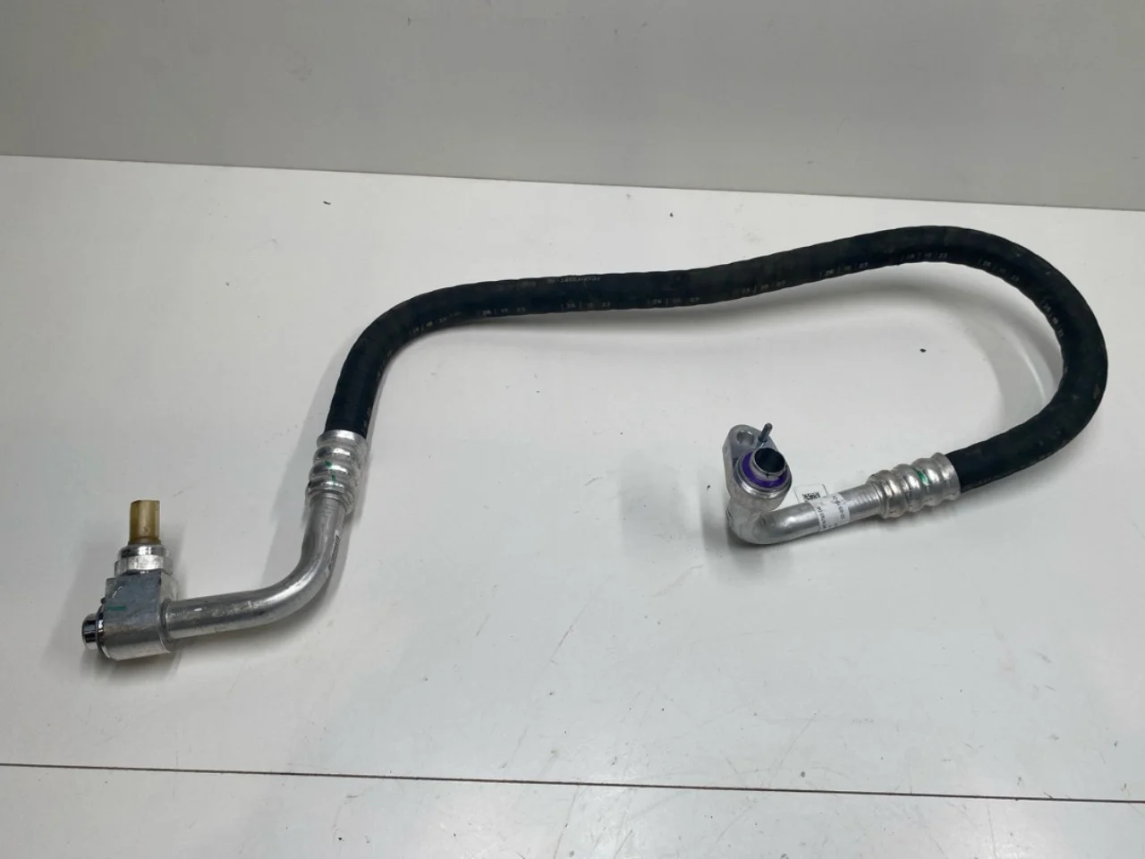 BMW I4 G26 2021-> Klíma tömlő / cső nézet 2