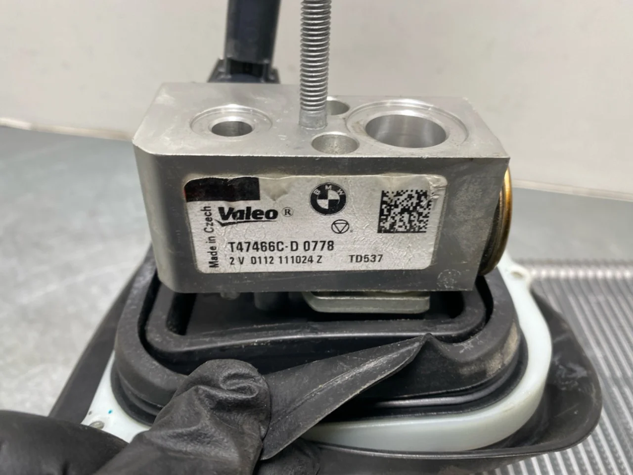 BMW I4 G26 2021-> Heater matrix, without air conditioning view 3