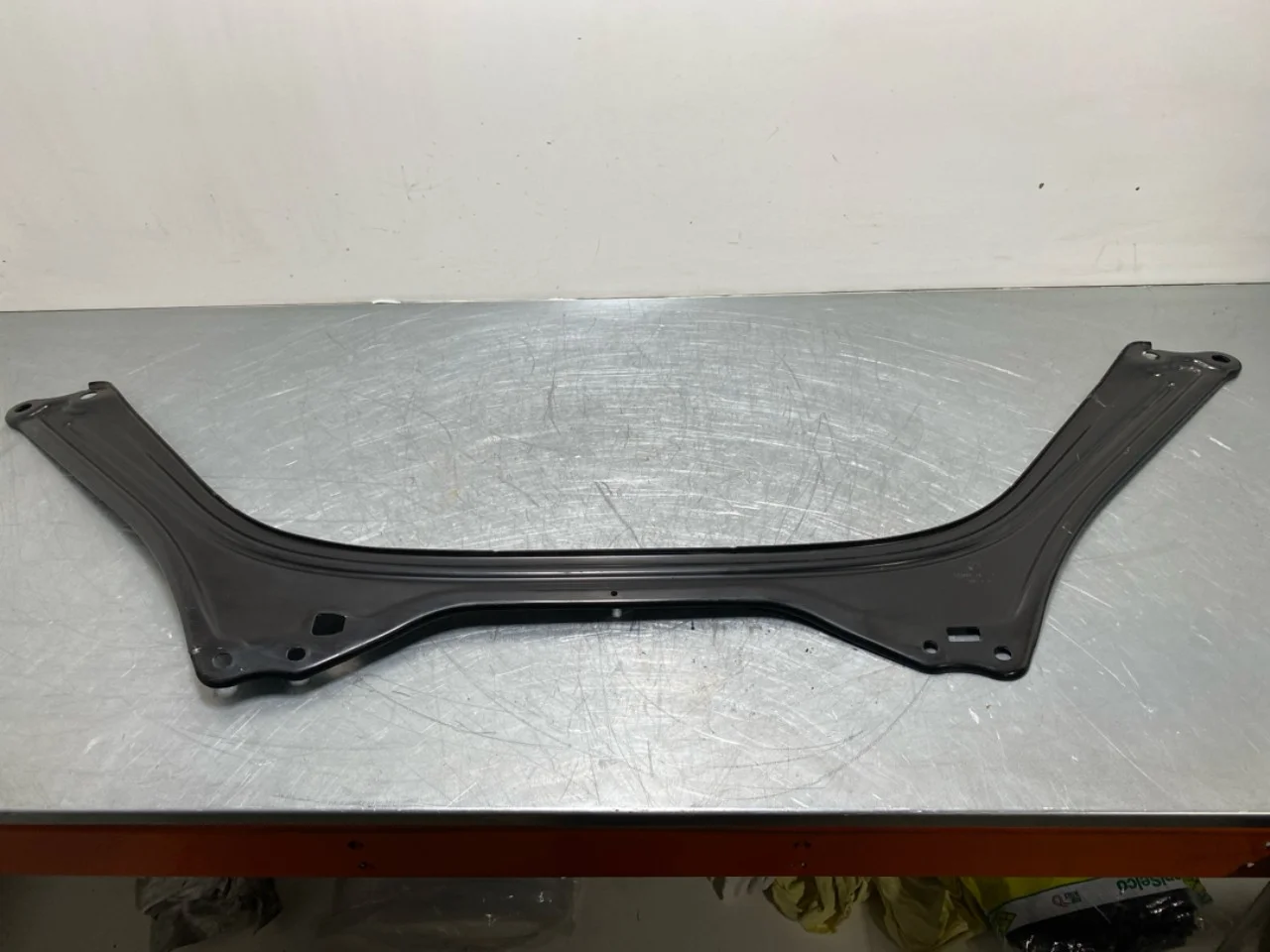 BMW I4 G26 2021-> Front panel