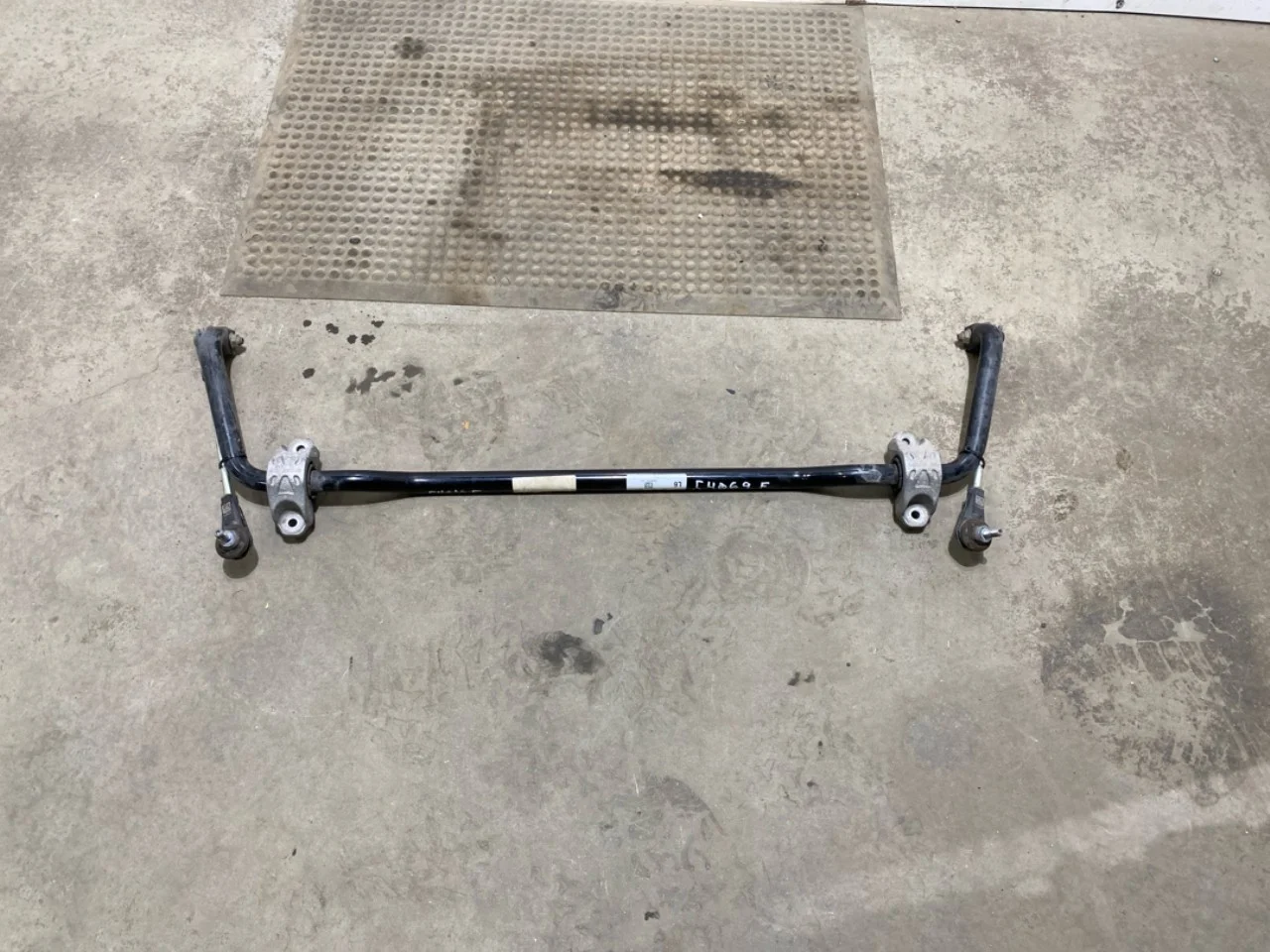 BMW I4 G26 2021-> Front stabilizer bar