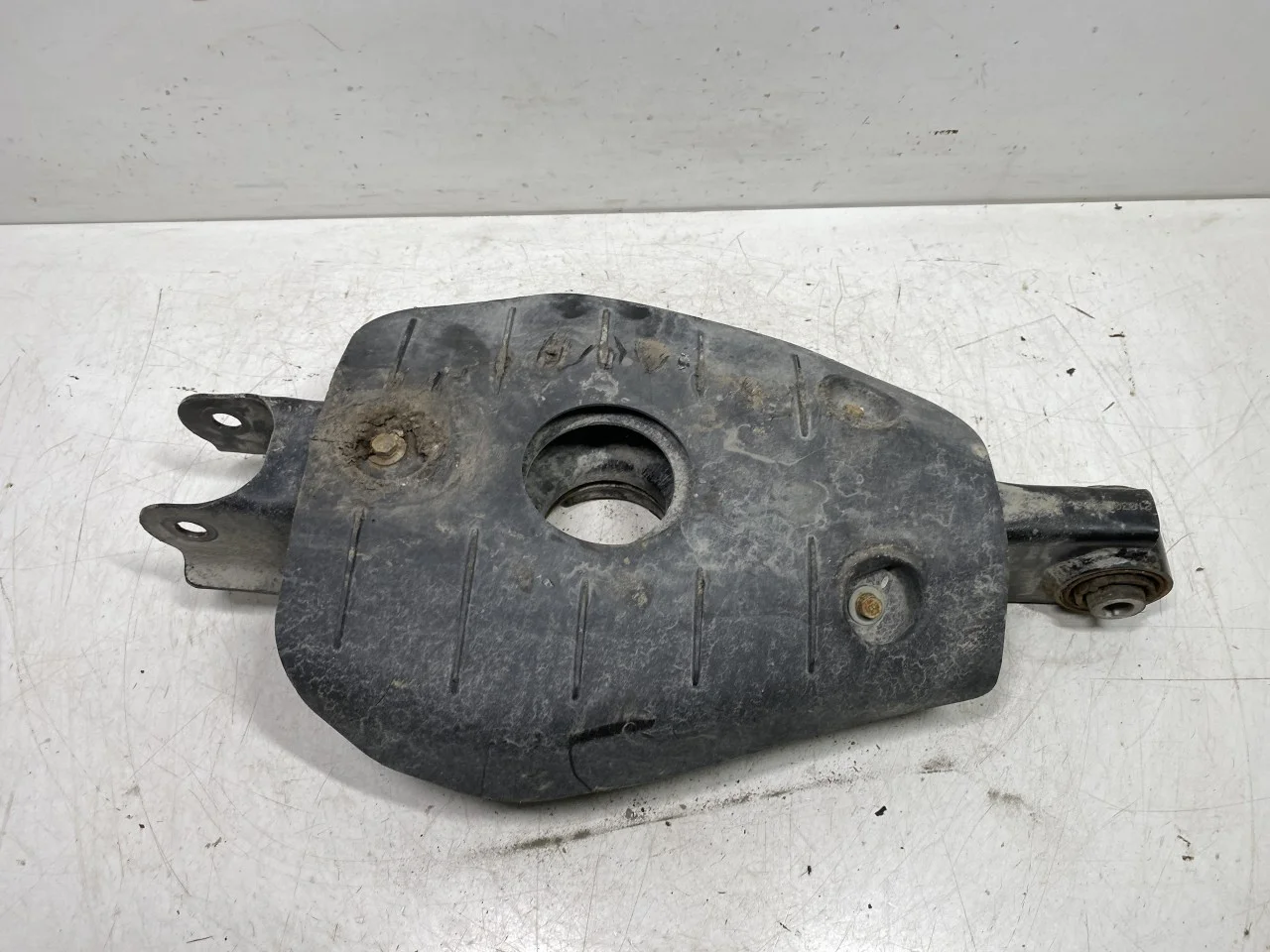 Hyundai IONIQ 5 NE 2022- Control arm, rear left view 4