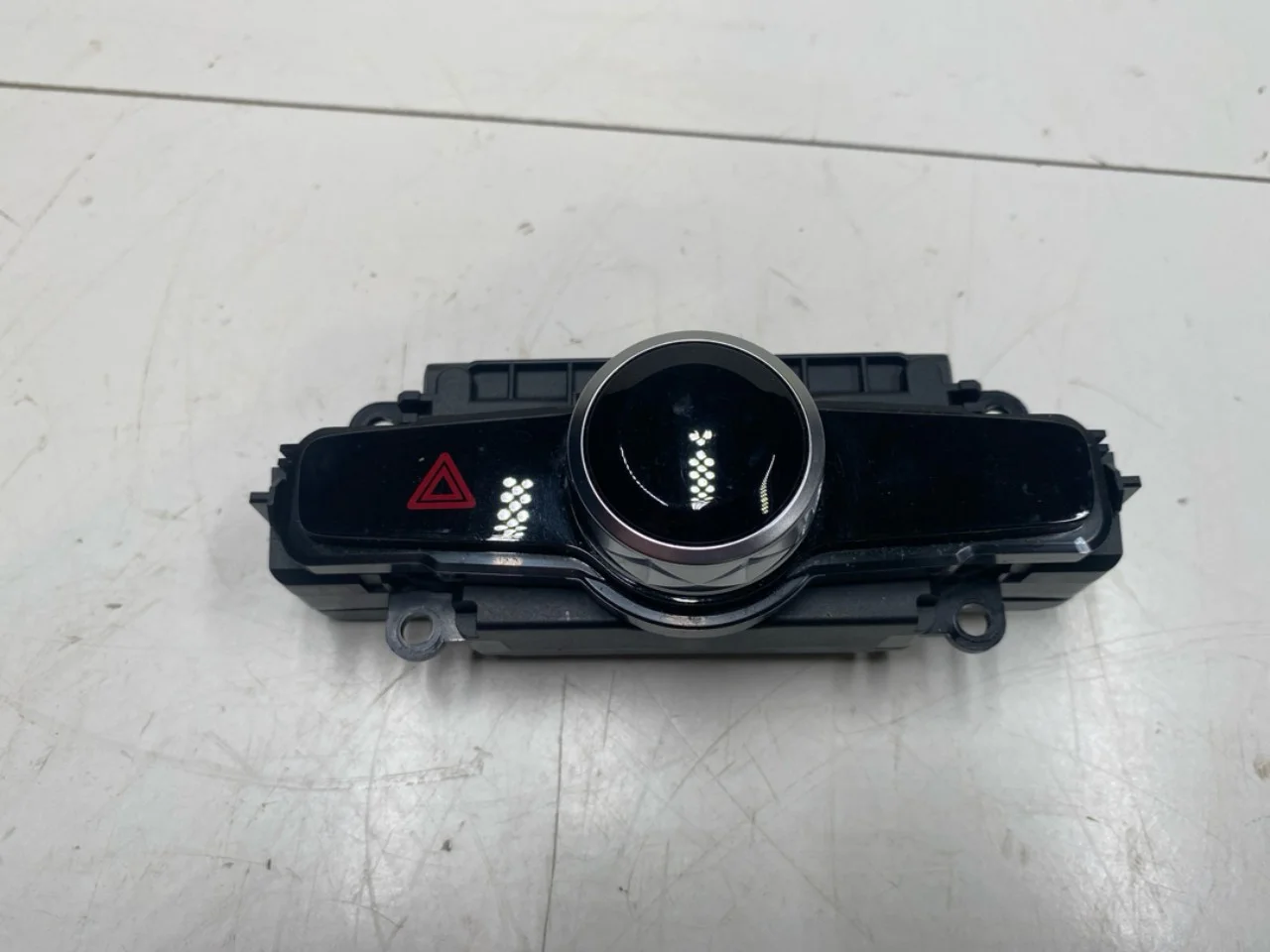 Polestar 2 2020- Radio / hi-fi, other