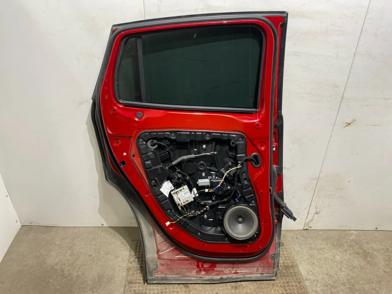 Mercedes EQA H243 2021- Ajtó, 4 ajtós, hátsó, bal nézet 4