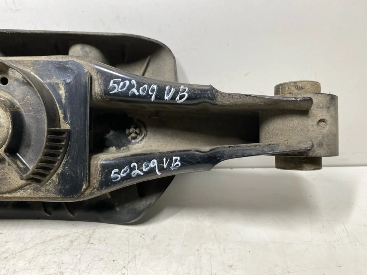 Volkswagen ID.4 2021- Braț suspensie, stânga spate vedere 3