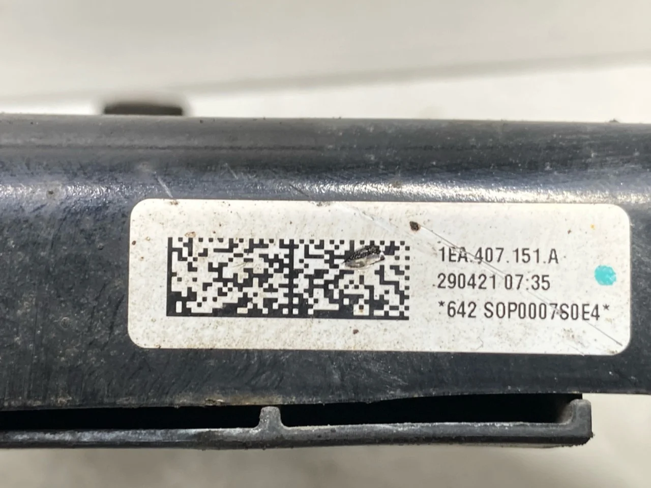 Volkswagen ID.4 2021- Braț de suspensie față stânga vedere 4