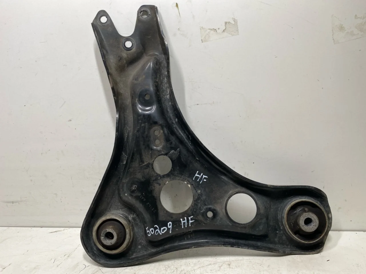 Volkswagen ID.4 2021- Control arm, front right view 2