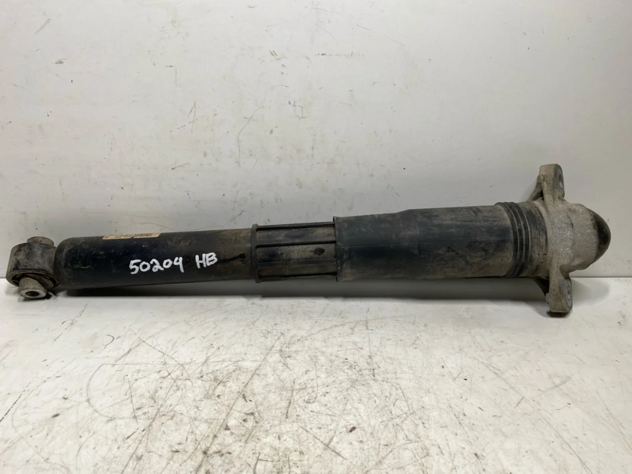 Volkswagen ID.4 2021- Amortizor, spate