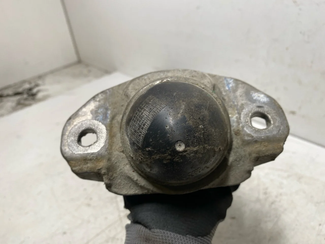 Volkswagen ID.4 2021- Shock absorber, rear view 4