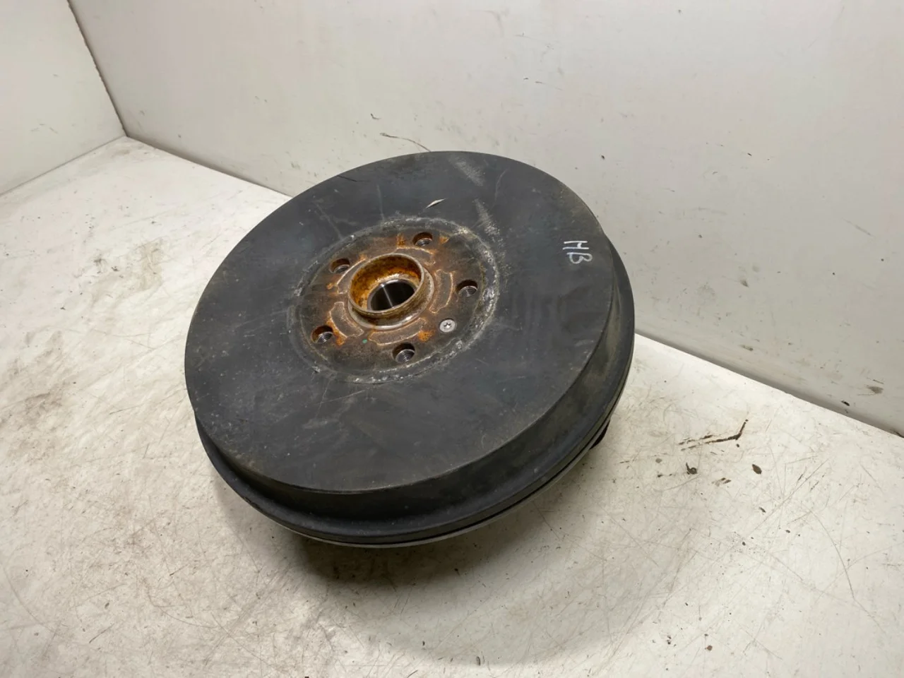 Volkswagen ID.4 2021- Stub axle carrier, right rear view 2