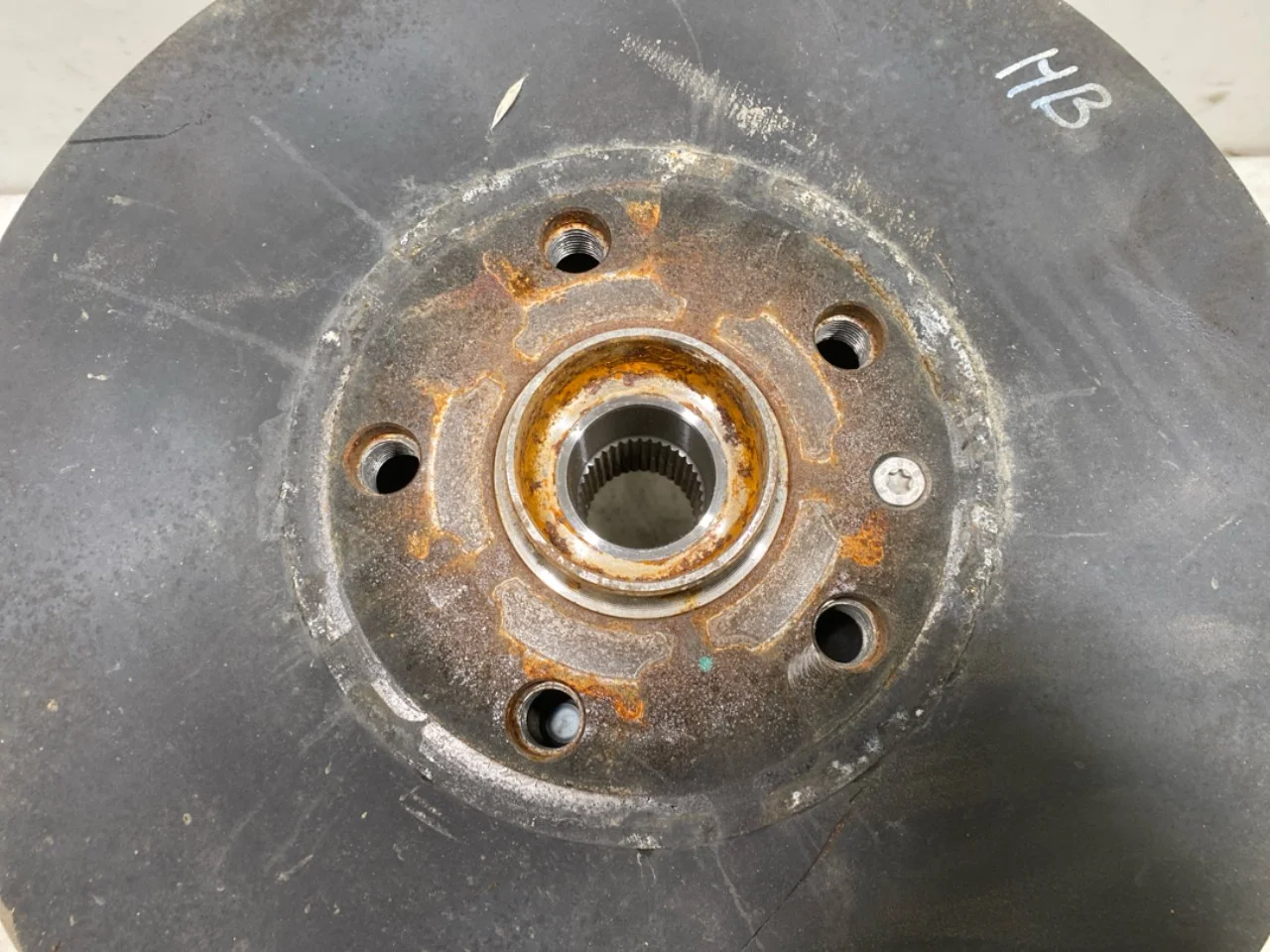 Volkswagen ID.4 2021- Stub axle carrier, right rear view 4