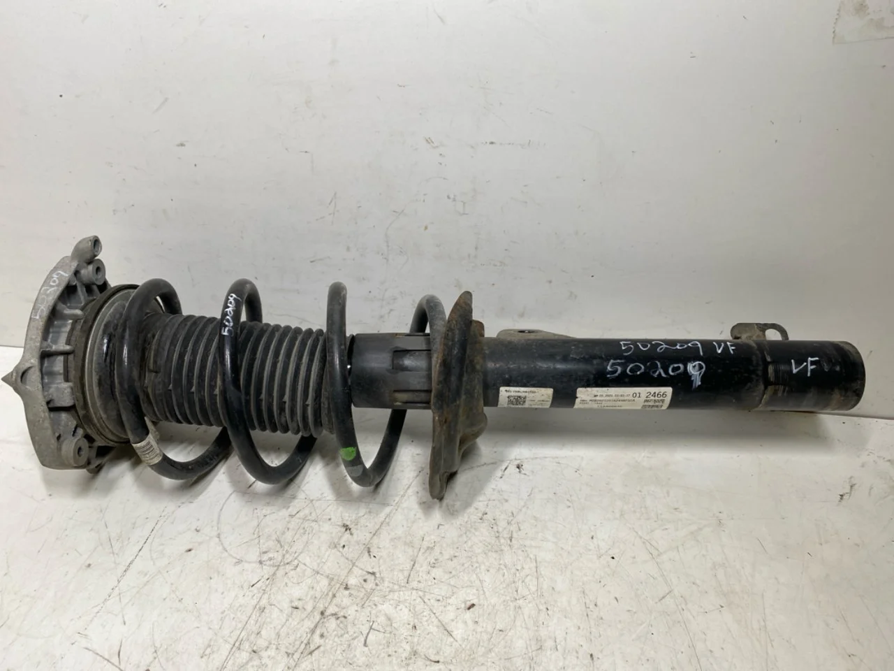 Volkswagen ID.4 2021- Amortizor tip McPherson, față stânga