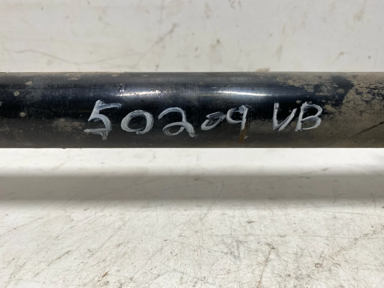 Volkswagen ID.4 2021- Rear left driveshaft view 4