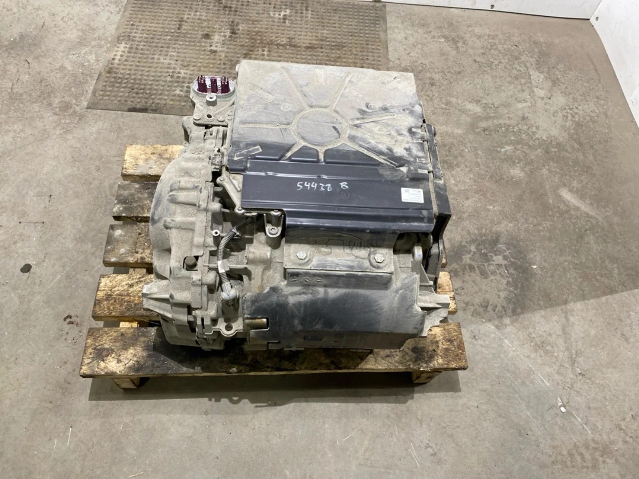 Mercedes EQS V297 2022- Elektromos motor, hátsó