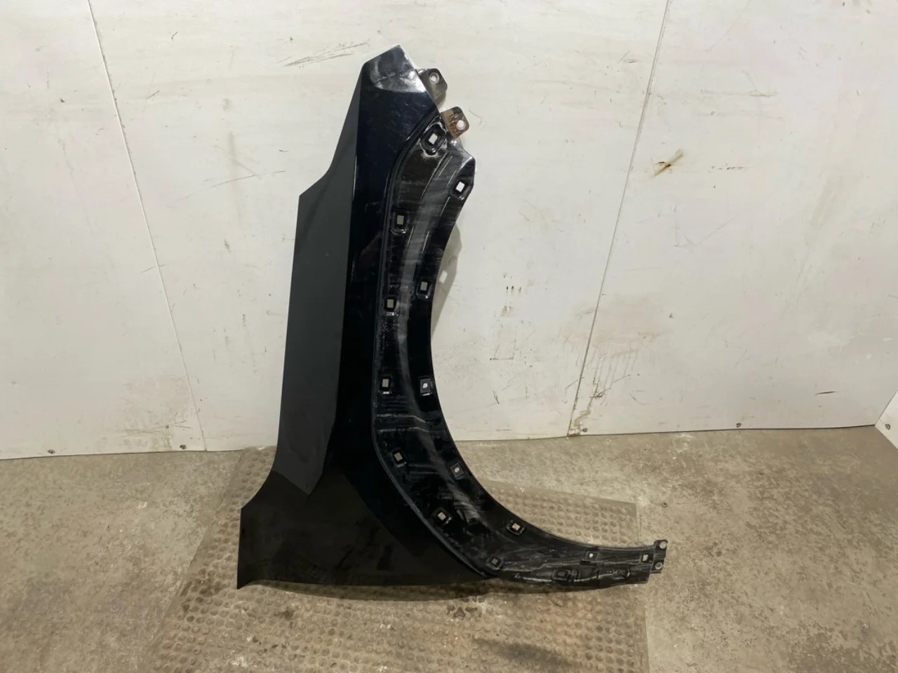 Front right fender