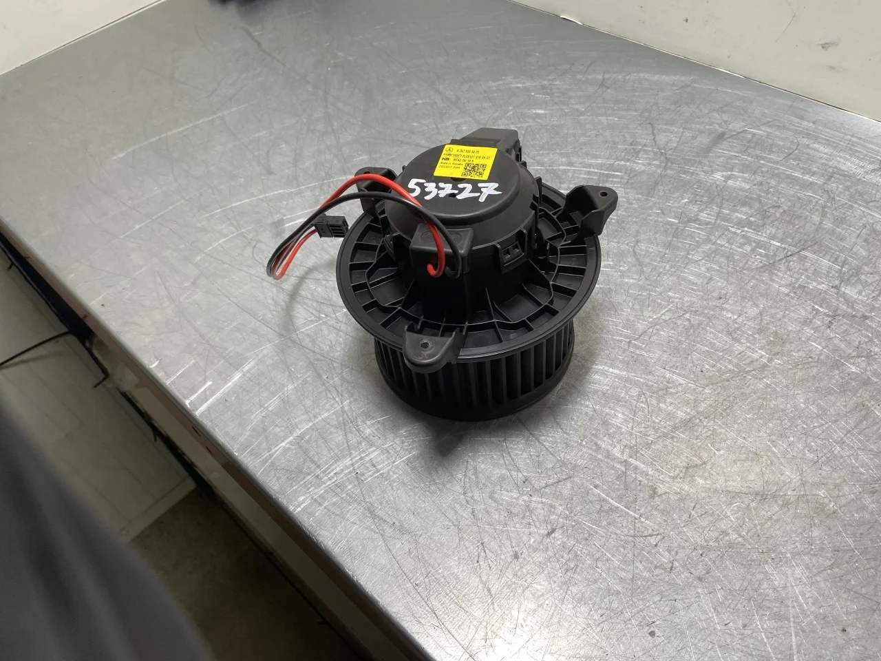 Mercedes EQA H243 2021- Motor ventilator încălzire vedere 2