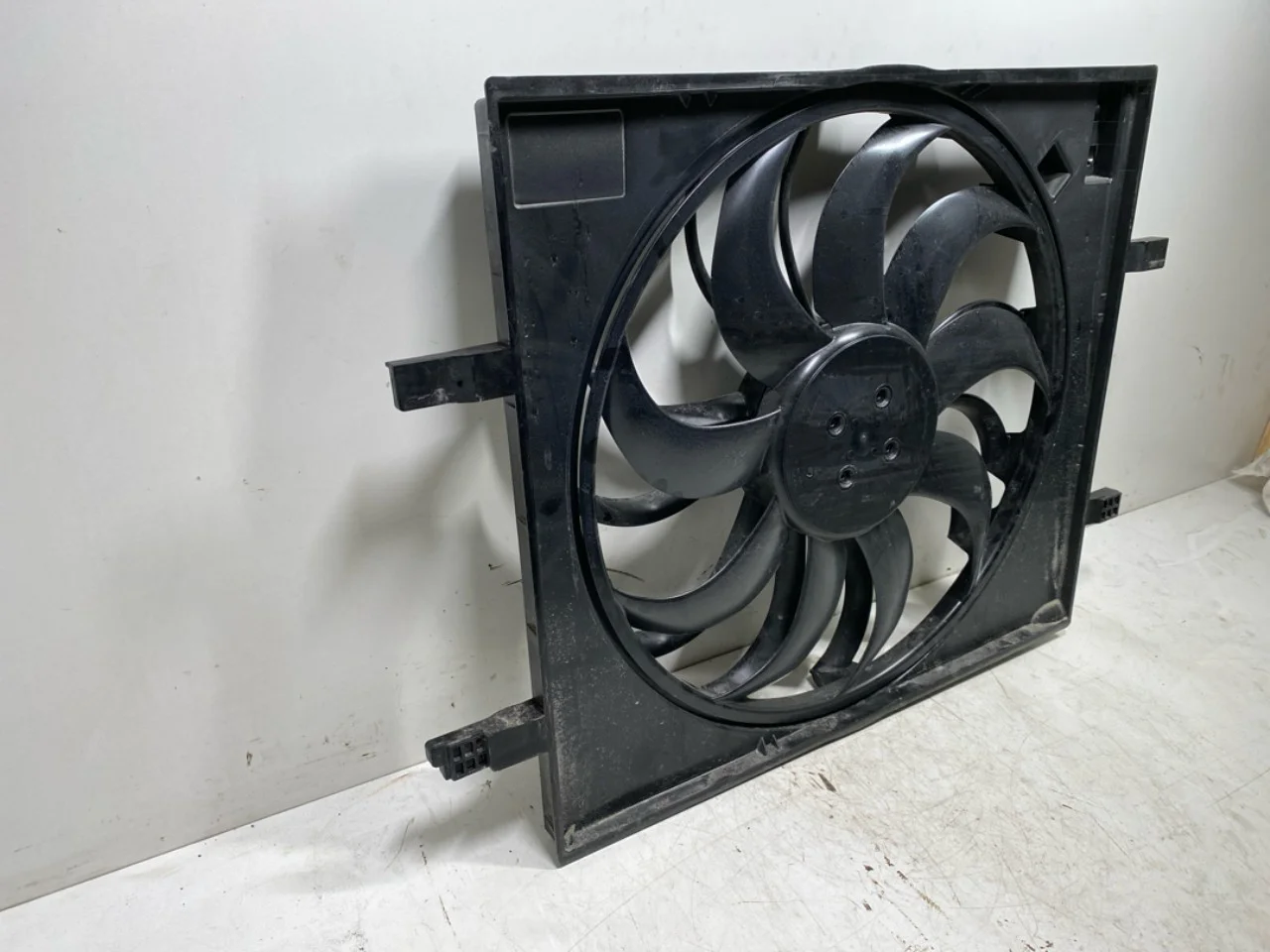 Cupra BORN 2022- Hűtőventilátor, elektromos nézet 3