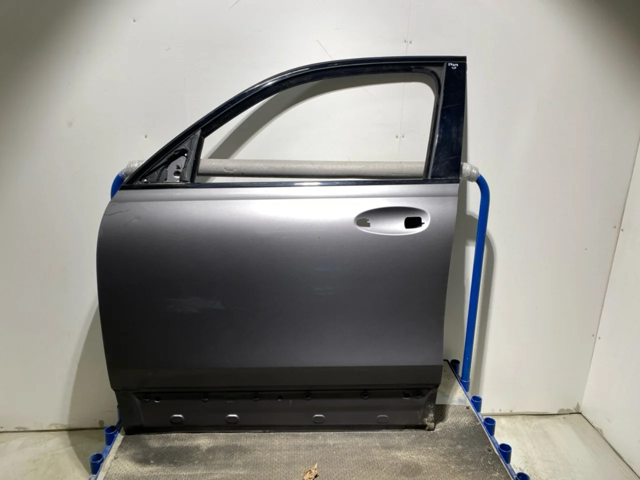 Mercedes EQB X243 2022- Ajtó, 4 ajtós, első, bal