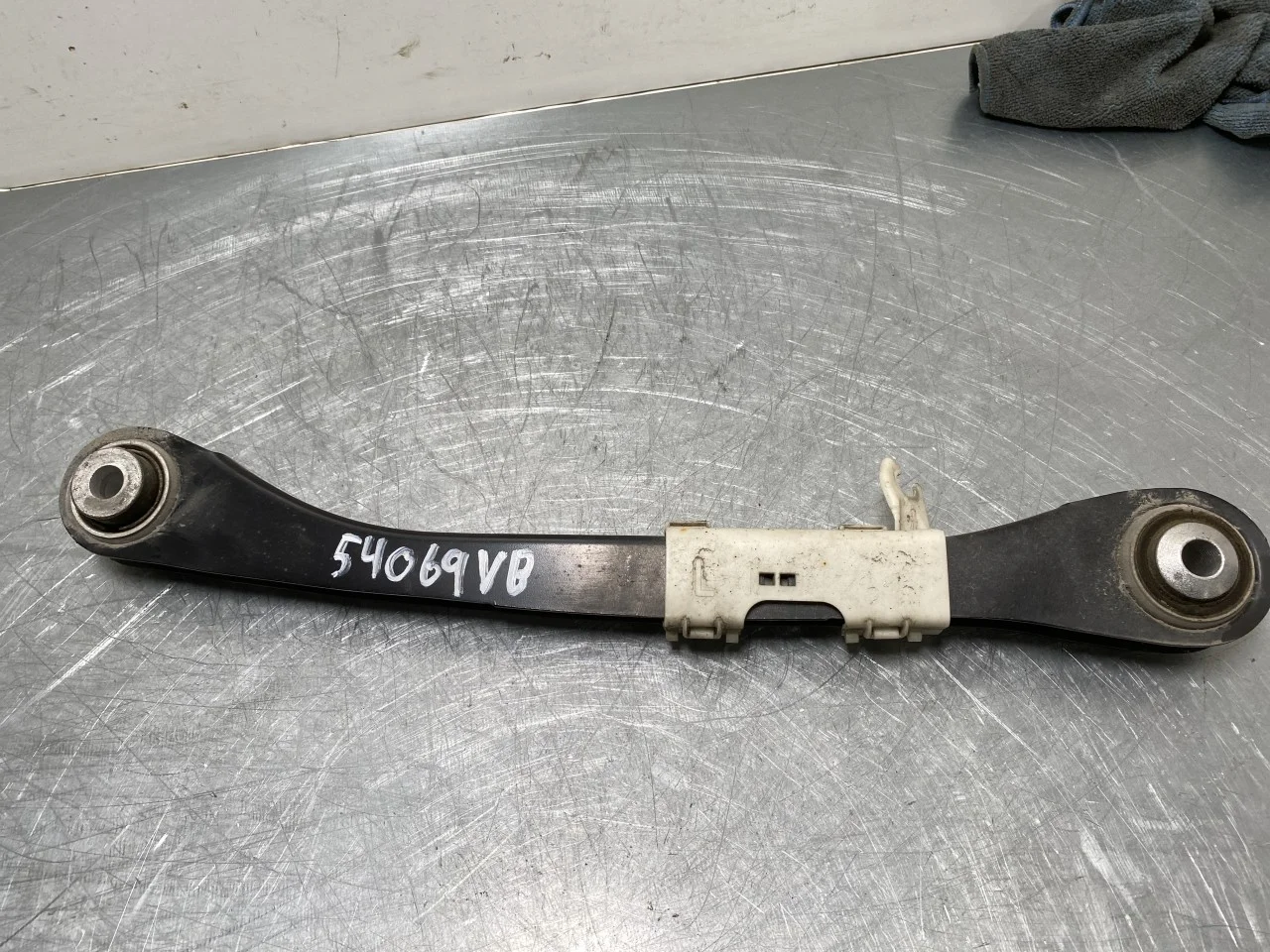 BMW I4 G26 2021-> Braț suspensie, stânga spate